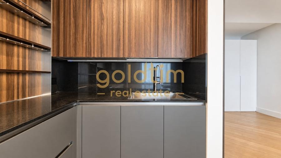 Apartament cu 3 camere semidecomandat, mobilat în Iancu Nicolae