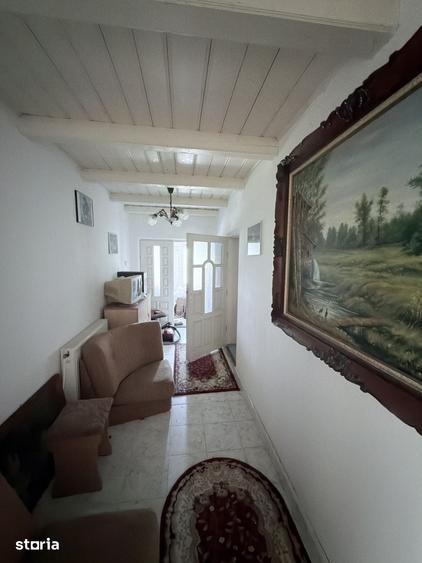 Casă cu 3 camere cu Teren 1080 Mp în Mihai Eminescu