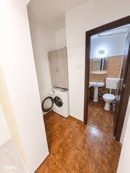 Apartament cu 2 camere semidecomandat în Podul de Piatră