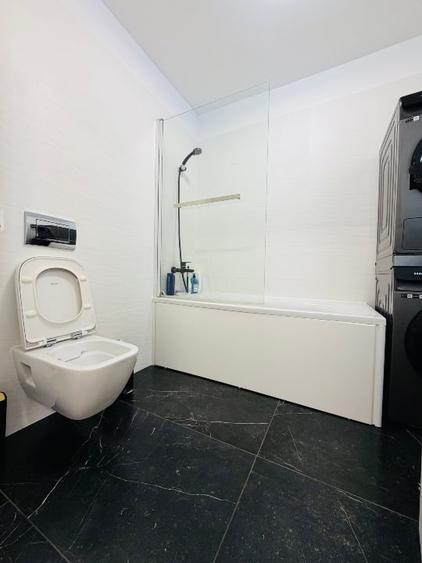 Apartament cu 2 camere semidecomandat, mobilat în Independenței