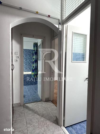 Apartament cu 3 camere decomandat în Cantemir