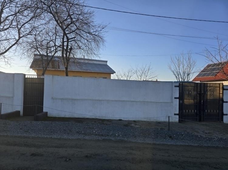 Casă individuală cu 4 camere în Central