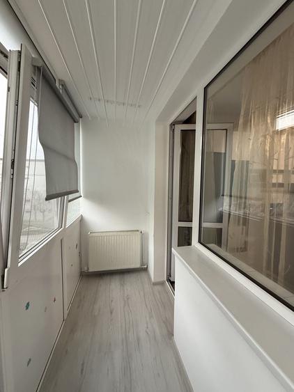 Apartament cu 2 camere decomandat în Cornișa