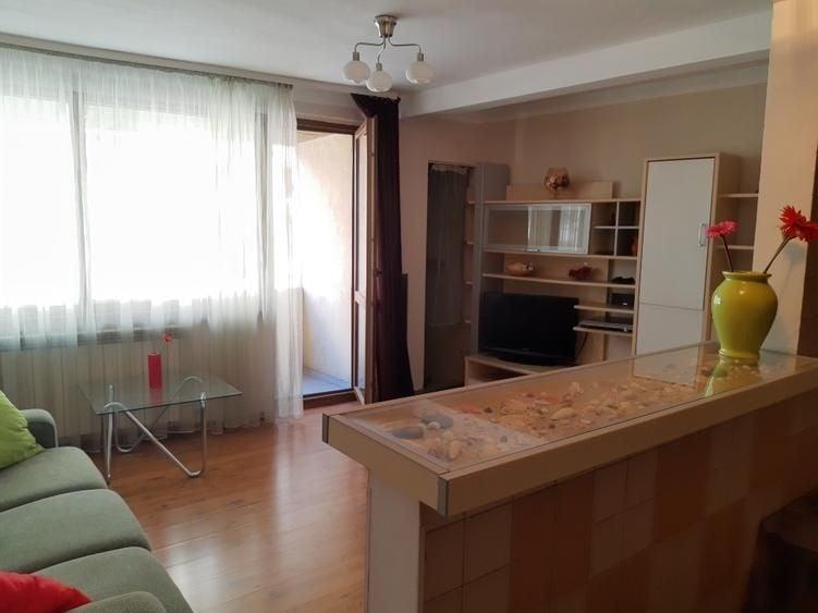 Apartament cu 2 camere în Calea Victoriei