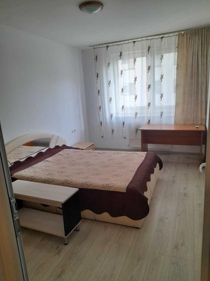 Apartament cu 2 camere decomandat în Exterior Sud