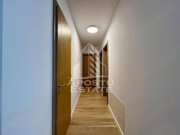Apartament cu 3 camere semidecomandat în Circumvalațiunii