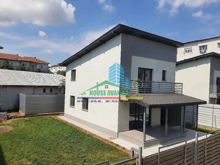Casă cu Teren 400 Mp în Sud