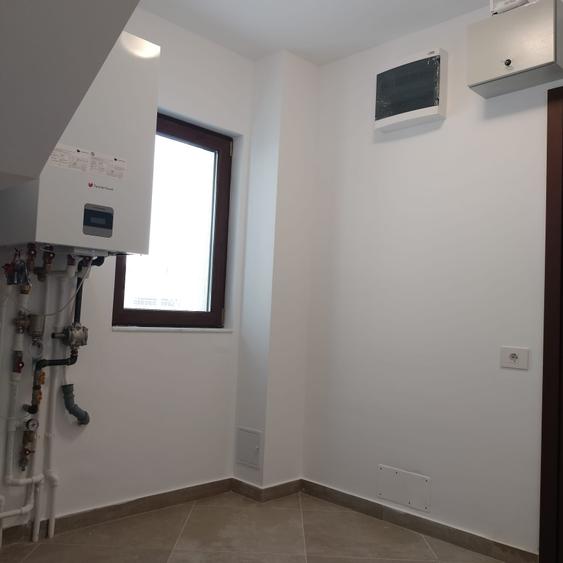 Casă individuală cu 5 camere cu Garaj în Afumați