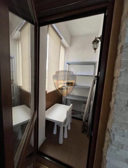 Apartament cu 3 camere decomandat, mobilat în Primo