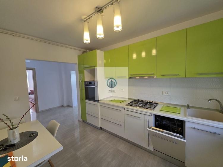 Apartament cu 3 camere decomandat în Deve