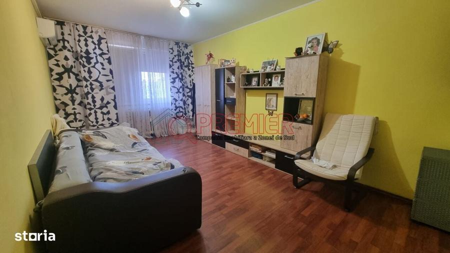 Apartament cu 3 camere, mobilat în Central