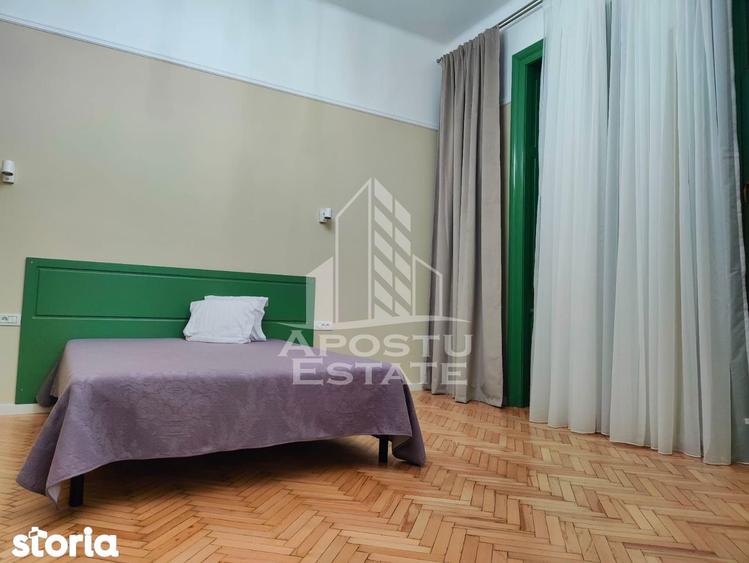Apartament cu 3 camere, mobilat în Central