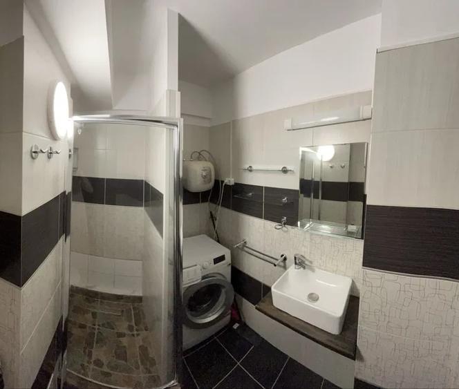 Apartament cu 2 camere decomandat, mobilat în Podu Roș