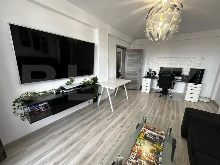 Apartament cu 2 camere decomandat, mobilat în Micești