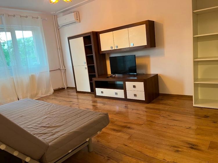 Apartament cu 2 camere decomandat în Cantacuzino