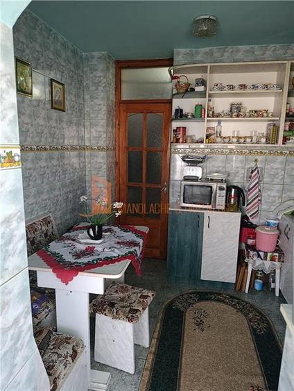 Apartament cu 3 camere decomandat, mobilat în Dorobanți 1