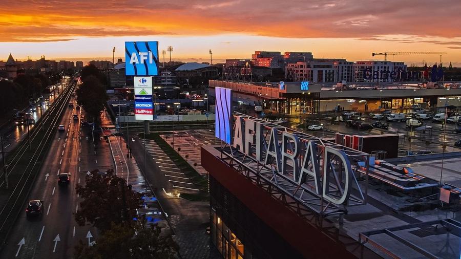 Spațiu comercial, de 29,400 mp, în UTA