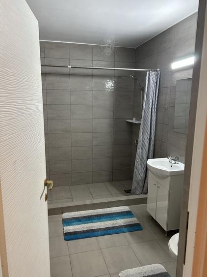Apartament cu 2 camere decomandat în Florești