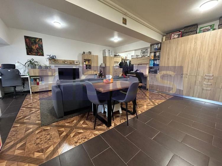 Apartament cu 3 camere decomandat, mobilat în Panduri