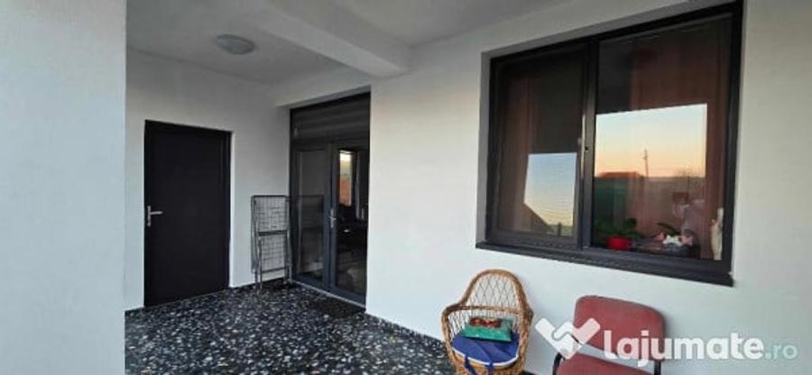 Casă cu 3 camere cu Teren 450 Mp în Nufărul