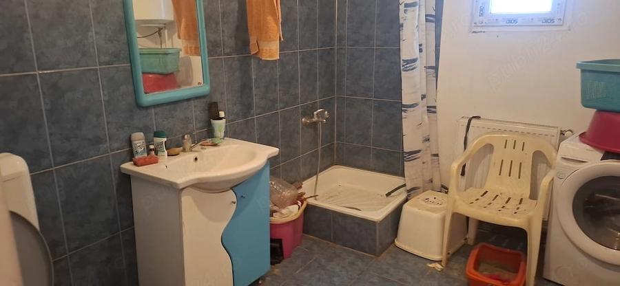 Casă cu Teren 1000 Mp în Sinești