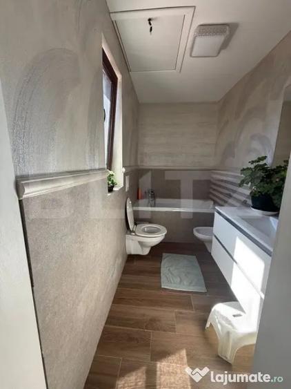 Casă cu 4 camere cu Teren 100 Mp în Central