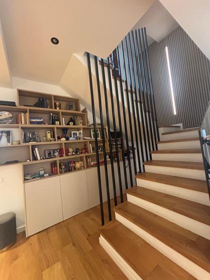 Duplex cu 7 camere cu Canalizare în Voluntari