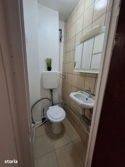 Apartament cu 3 camere în Războieni