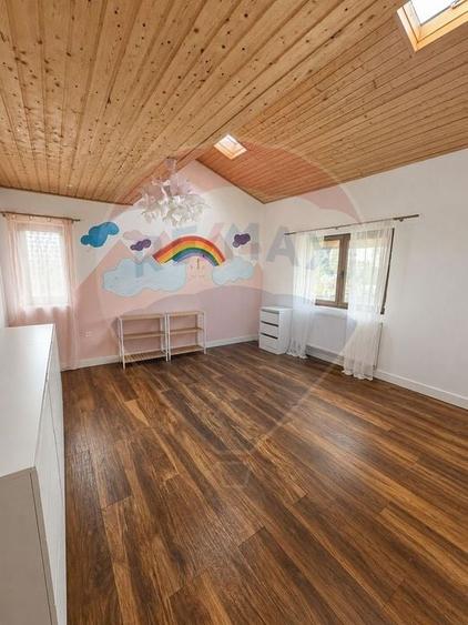 Casă individuală cu 3 camere cu Teren 940 Mp în Cristian