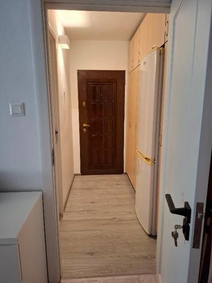Garsonieră semidecomandată, mobilată în Lipovei