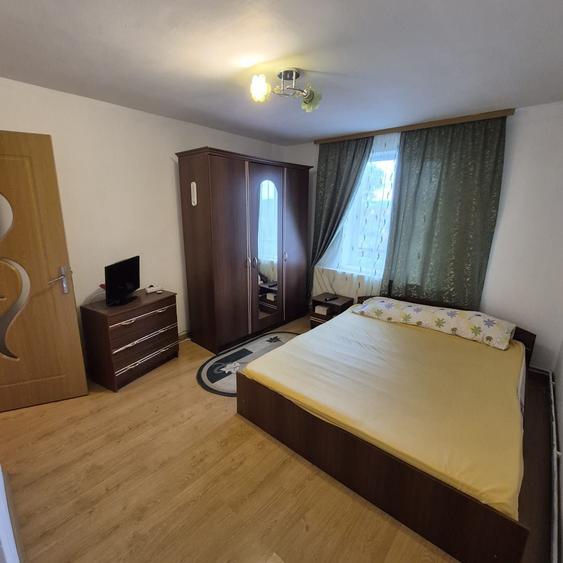 Apartament cu 3 camere decomandat în Șieu