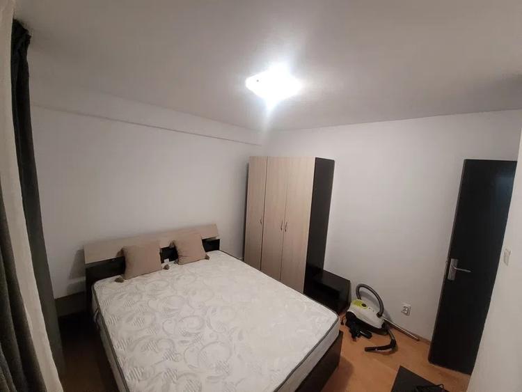 Apartament cu 2 camere decomandat, mobilat în Nicolina