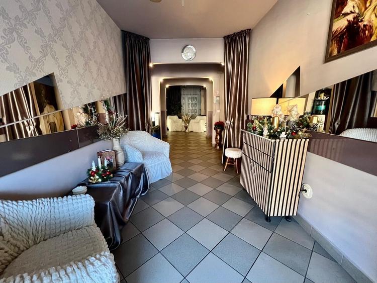 Spațiu comercial, de 160 mp, în Tudor