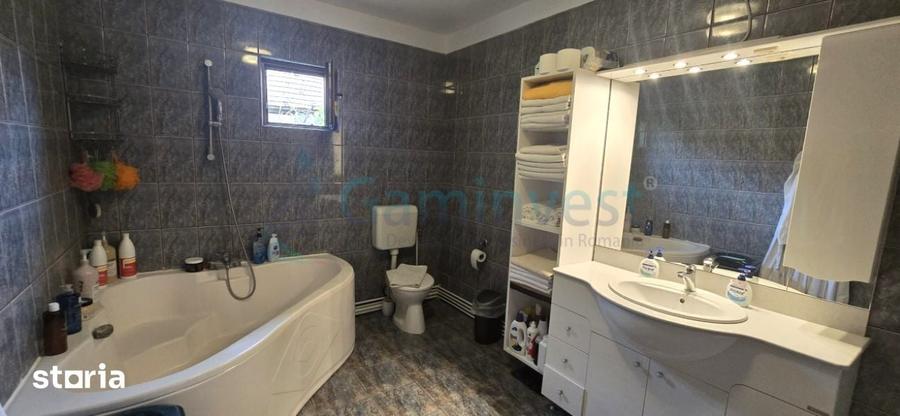 Casă cu 4 camere cu Teren 1755 Mp în Aușeu