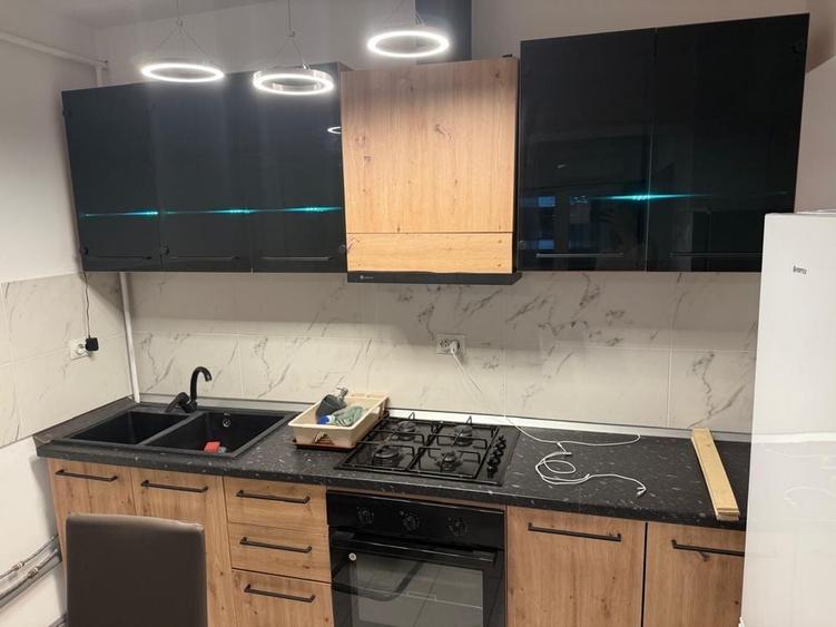 Apartament cu 2 camere decomandat în Exterior Vest