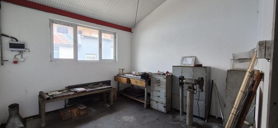 Spațiu industrial, de 580 mp, în Sângeorgiu de Mureș