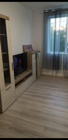 Apartament cu 2 camere nedecomandat în Central