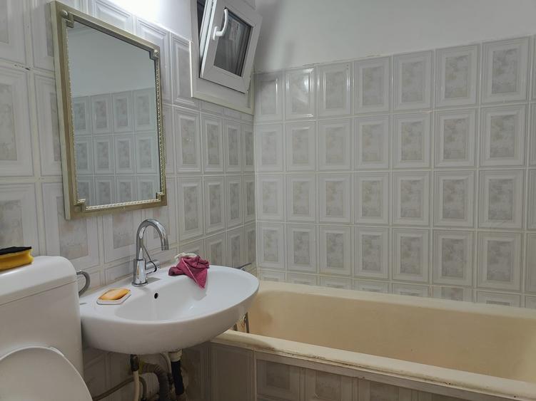 Apartament cu 2 camere decomandat în Giurgiului