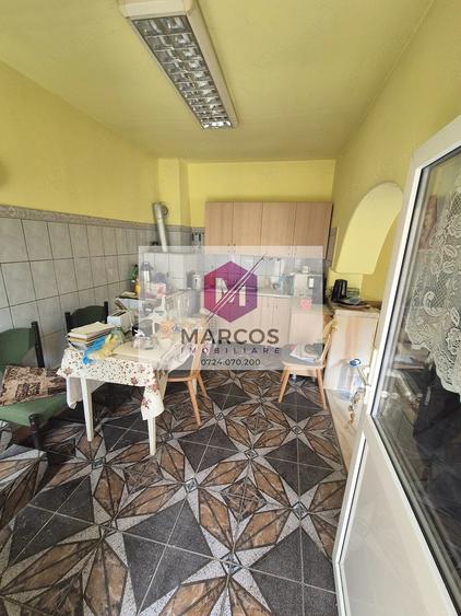 Casă cu 4 camere cu Teren 1726 Mp în Moniom