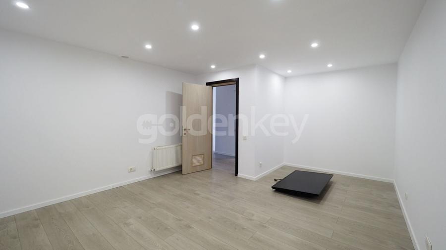 Duplex cu 7 camere cu Canalizare în Pipera