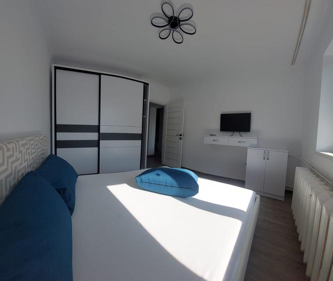 Apartament cu 2 camere, mobilat în Far