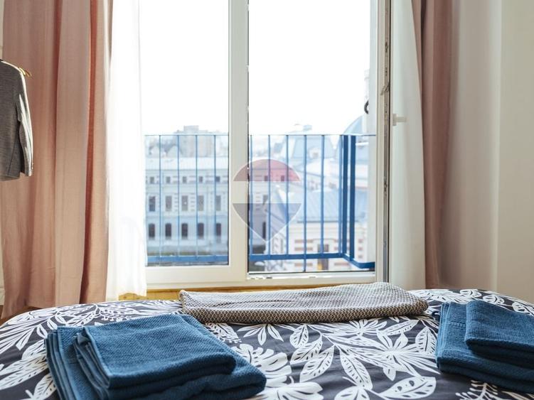 Apartament cu 3 camere decomandat în Universitate