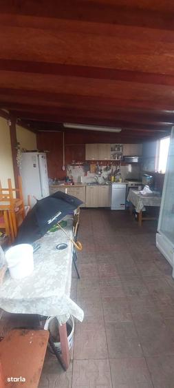 Casă cu 7 camere cu Teren 660 Mp în Palazu Mare