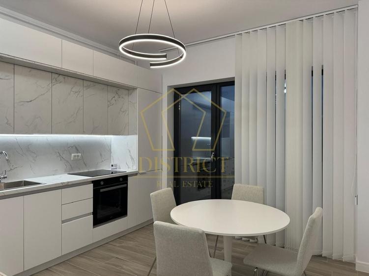 Apartament cu 3 camere semidecomandat, mobilat în Giroc