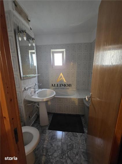 Apartament cu 3 camere în Cantacuzino