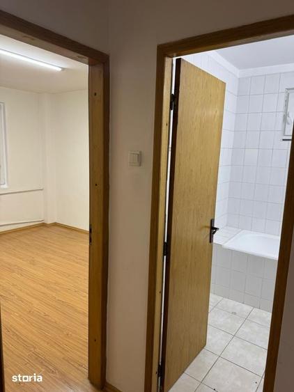 Apartament cu 4 camere în Tudor Vladimirescu