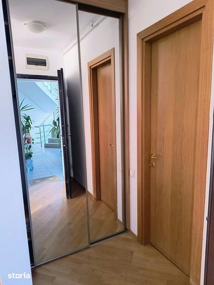 Apartament cu 3 camere, mobilat în Străulești