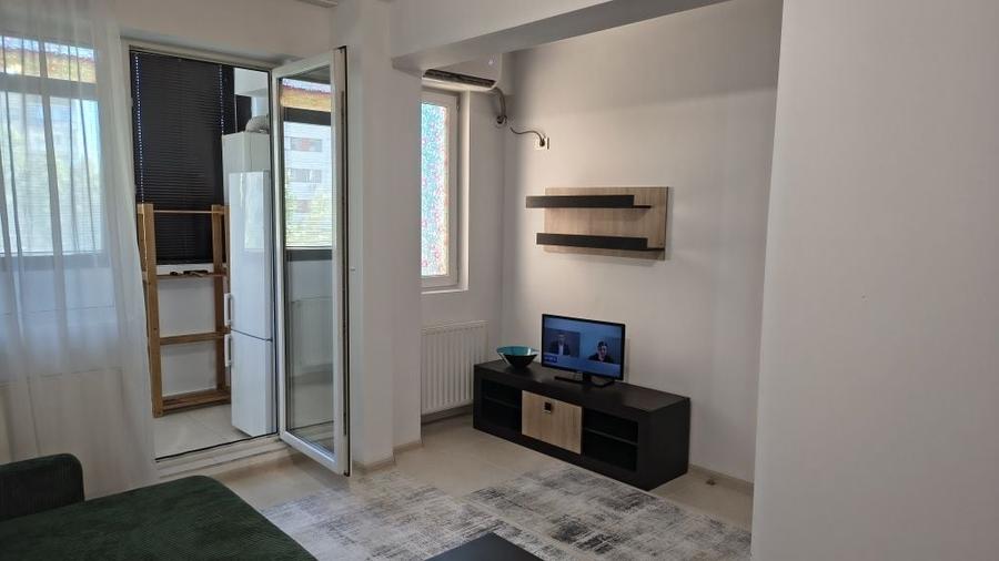 Inchiriez apartament 2 camere - 4
