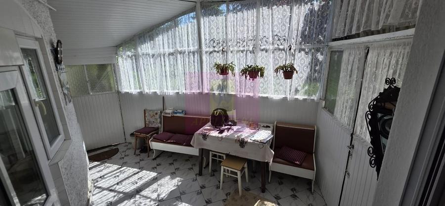 Casă cu 5 camere în Central