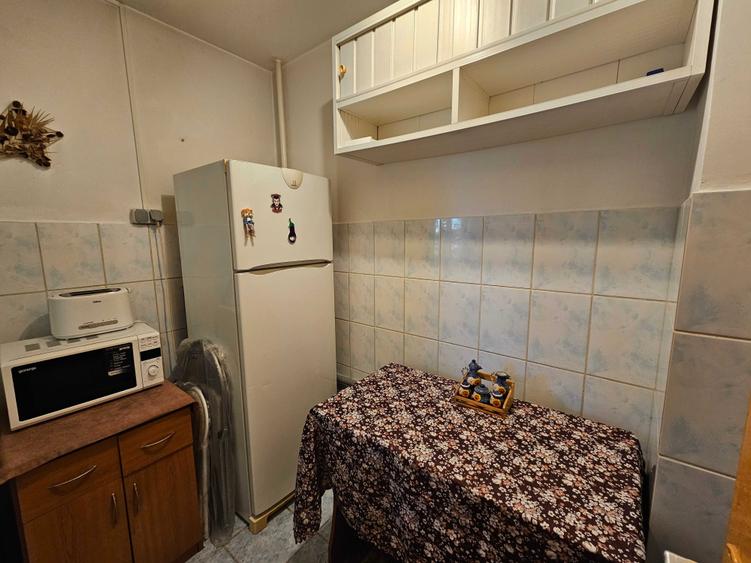 Garsonieră decomandată în Brazda lui Novac